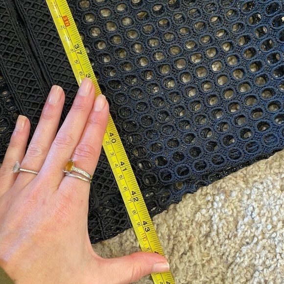 Bardot Women’s V Neck Eyelet Sheath Dress Black Size M Workwear Business Dress - Picture 10 of 12